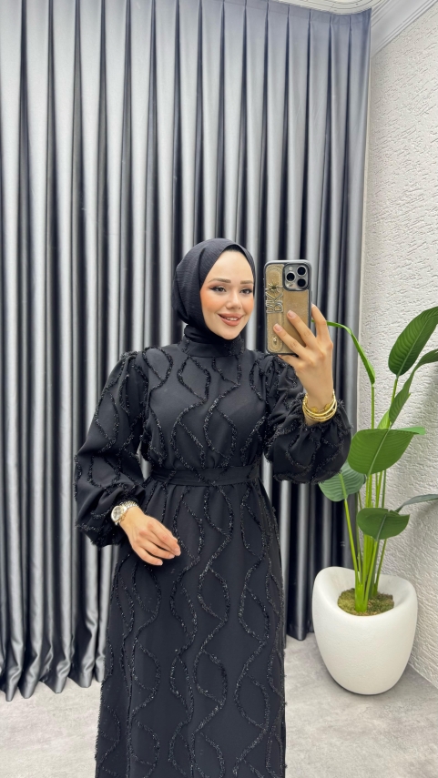 https://www.kalemenmoda.com/bella-puskullu-elbise-6223-siyah-elbise-elbise-895-26-O.jpg --- Bella Püsküllü Elbise 6223 Siyah - 2