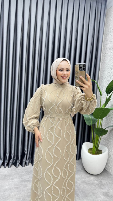 https://www.kalemenmoda.com/bella-puskullu-elbise-6223-vizyon-elbise-elbise-898-26-O.jpg --- Bella Püsküllü Elbise 6223 Vizyon - 2
