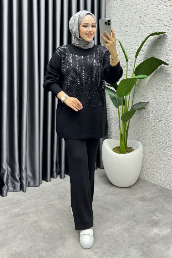 https://cdn.kalemenmoda.com/elissa-tasli-triko-takim-1109-siyah-kombin-kombin-1583-47-O.jpg - Elissa Taşlı Triko Takım 1109 Siyah - MT