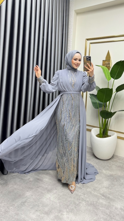 https://www.kalemenmoda.com/sifon-kuyruklu-shine-tasli-abiye-6631-gri-abiye-abiye-772-21-O.jpg --- Şifon Kuyruklu Shine Taşlı Abiye 6631 Gri - 3