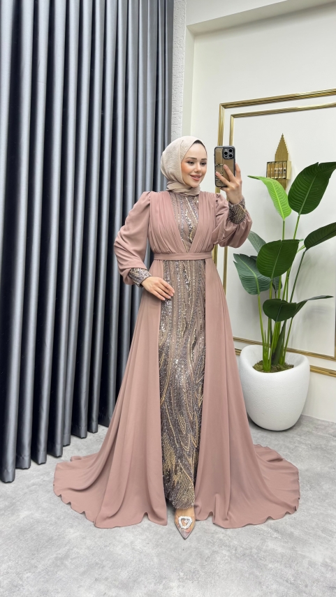 https://www.kalemenmoda.com/sifon-kuyruklu-shine-tasli-abiye-6631-pudra-vizyon-abiye-abiye-761-21-O.jpg --- Şifon Kuyruklu Shine Taşlı Abiye 6631 Pudra Vizyon - 1