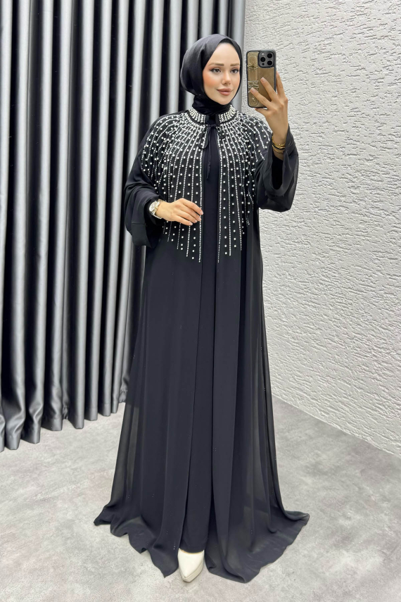 https://www.kalemenmoda.com/tas-detayli-pelerinli-elbise-6634-siyah-abiye-abiye-918-26-O.jpg --- Taş Detaylı Pelerinli Elbise 6634 Siyah - 2